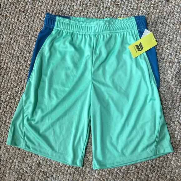 Boys Athletic Shorts All in Motion 12-14 - Picture 3 of 5